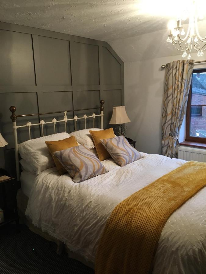 The Elms Bed and Breakfast East Harling Exteriör bild