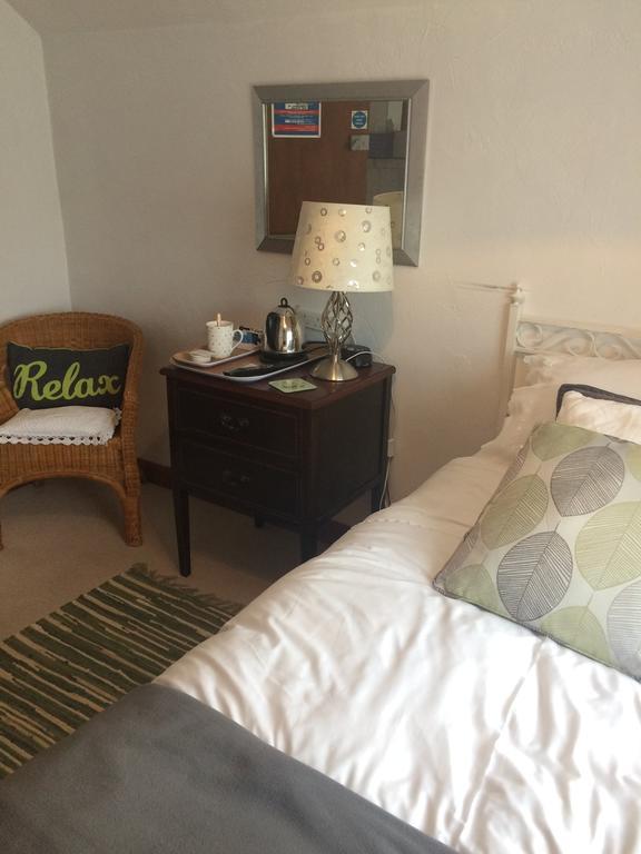 The Elms Bed and Breakfast East Harling Exteriör bild
